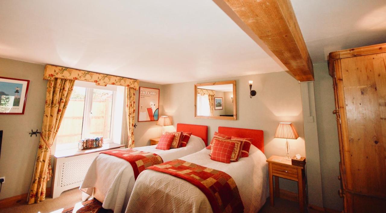 ดิ โอลด์ ฟอร์จ เบด แอนด์ เบรกฟาสต์ Bed & Breakfast East Kennett ภายนอก รูปภาพ